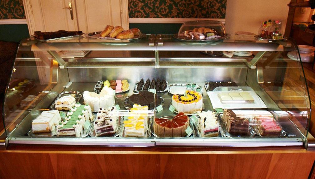 Arany Strucc Hotel ケーセグ エクステリア 写真
